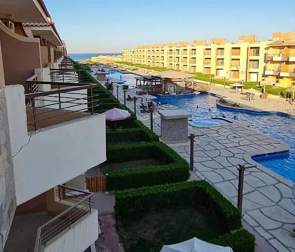 Cozy In El شالية بالعين السخنة شقة *