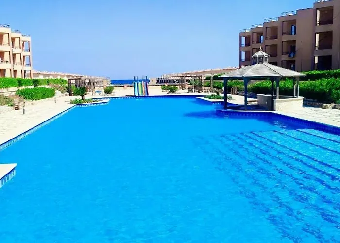 شقة Cozy In El شالية بالعين السخنة